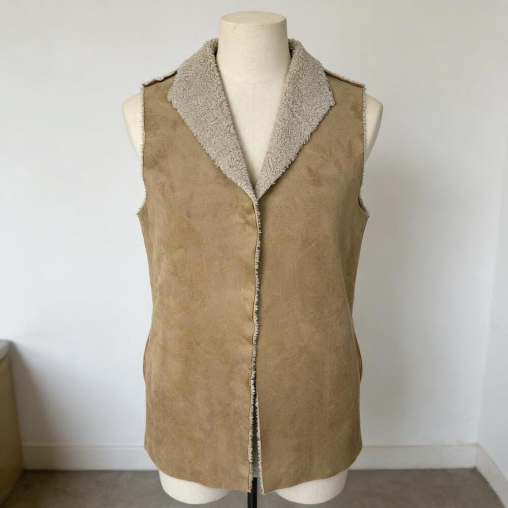 Velvet by Graham Spencer Faux Shearling Vest Suede Sherpa Beige Women M Casual